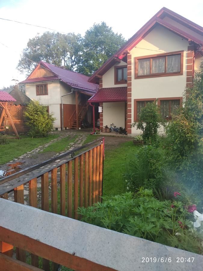 Лоджи Guest House Pid Lypamy Микуличин