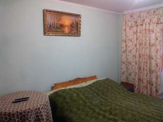 Лоджи Guest House Pid Lypamy Микуличин Дом с 4 спальнями-15